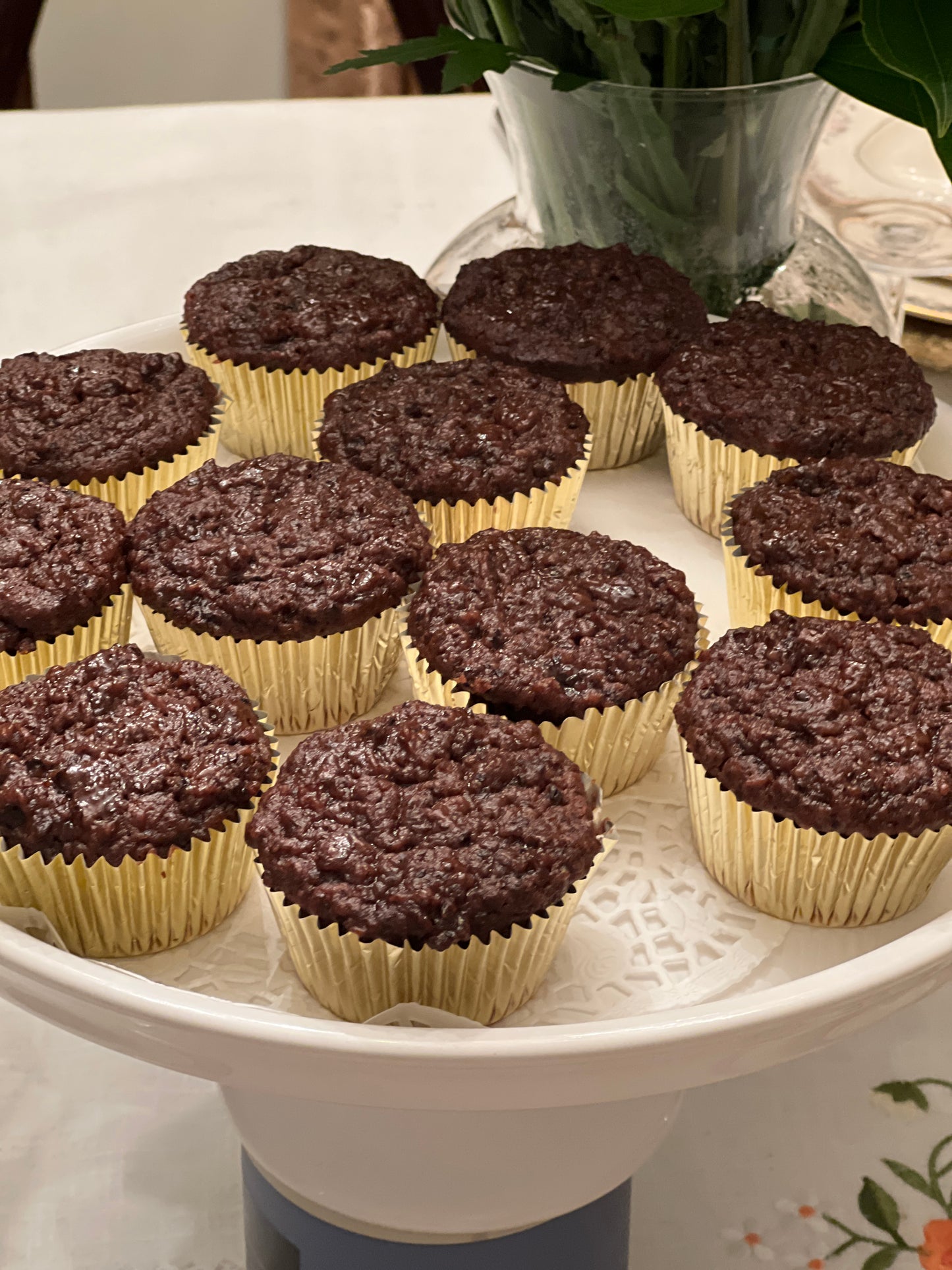 BLACK CAKE CUPCAKES